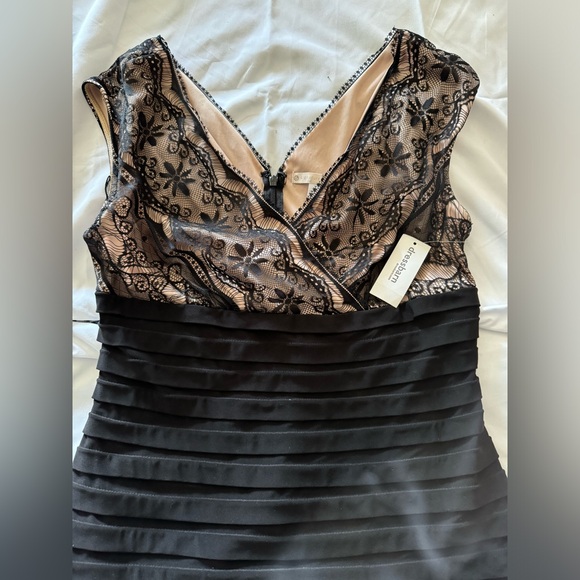 Lana Black and Nude Dress Barn - Picture 6 of 9